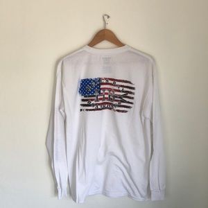 Hell’s Bay long sleeve graphic